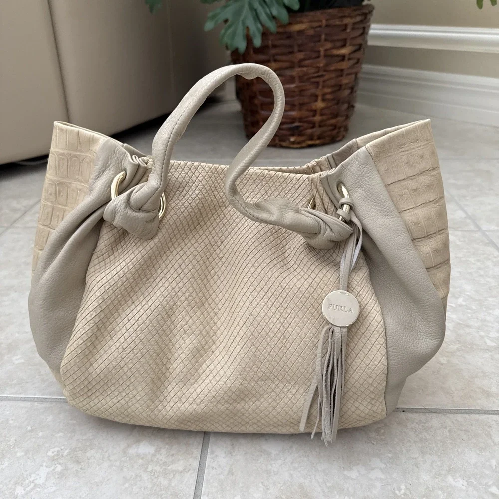 Genuine Furla Embossed Croc & Python Leather‎ Bag Italy Purse Beige Color